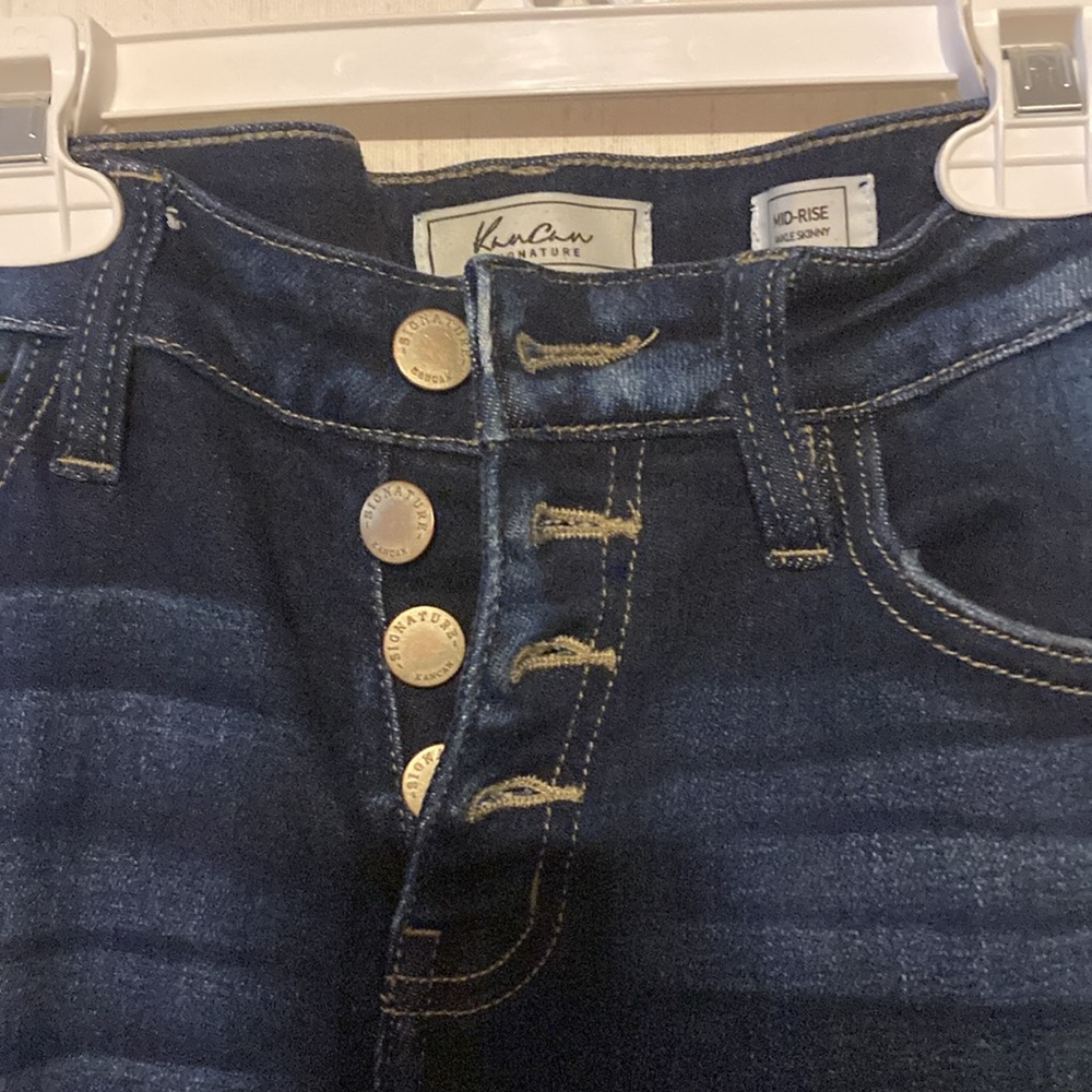 Kan can Jeans with butterfly - Picture 2 of 3